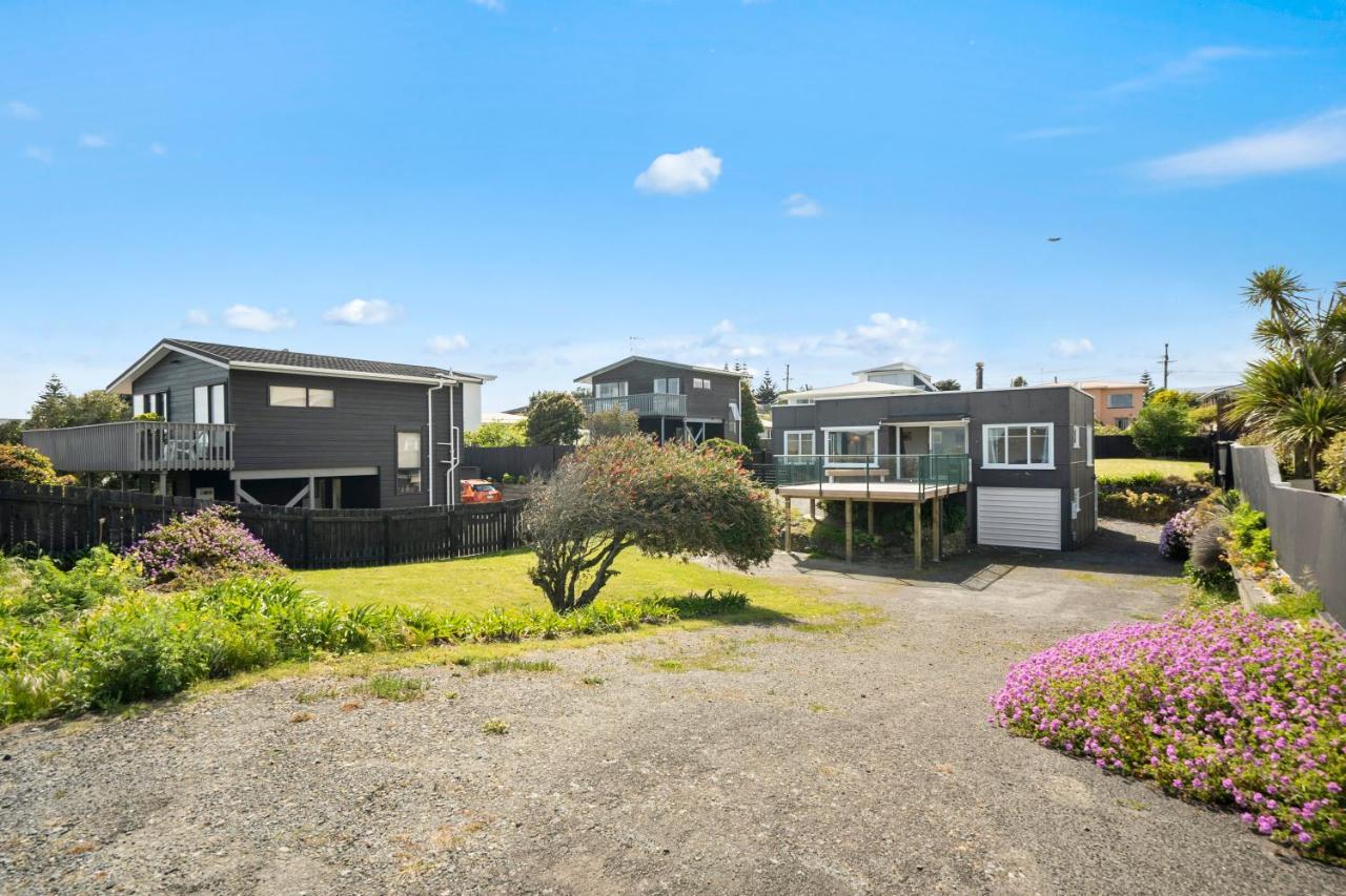 The Green Trout - Paraparaumu Beach Holiday Home Ngoại thất bức ảnh