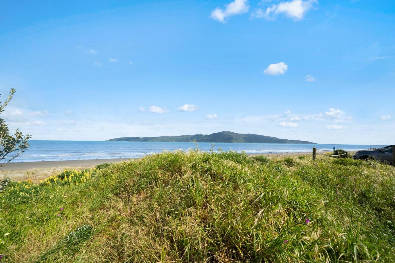 The Green Trout - Paraparaumu Beach Holiday Home Ngoại thất bức ảnh